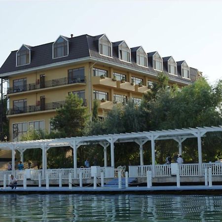 River Side Hotel Мінгечаур Екстер'єр фото