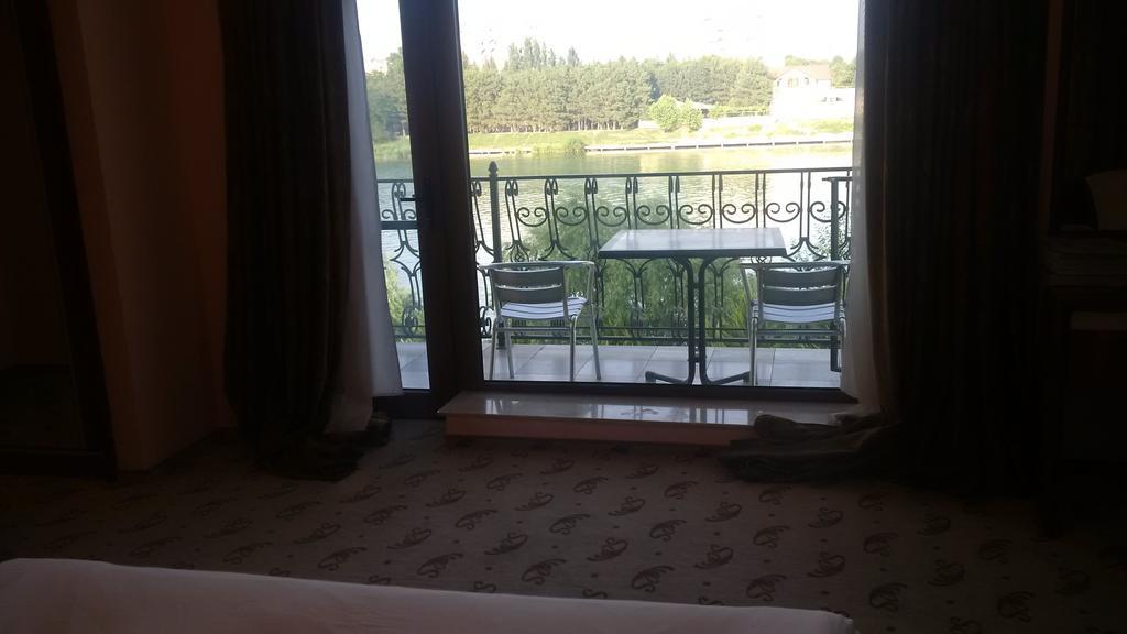 River Side Hotel Мінгечаур Номер фото