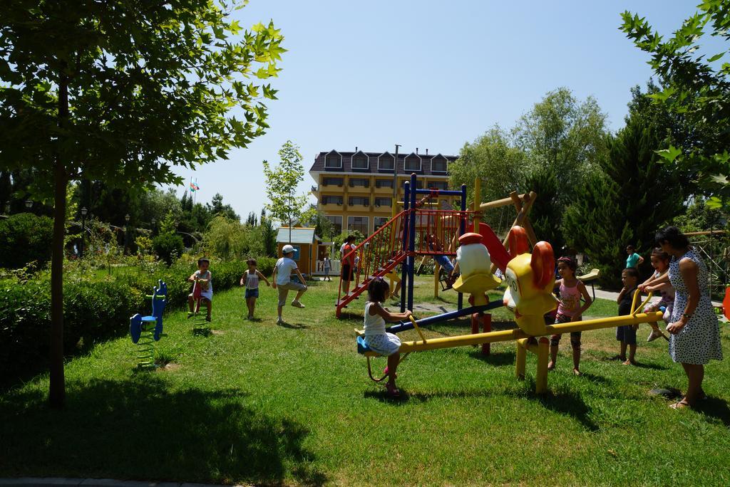 River Side Hotel Мінгечаур Екстер'єр фото